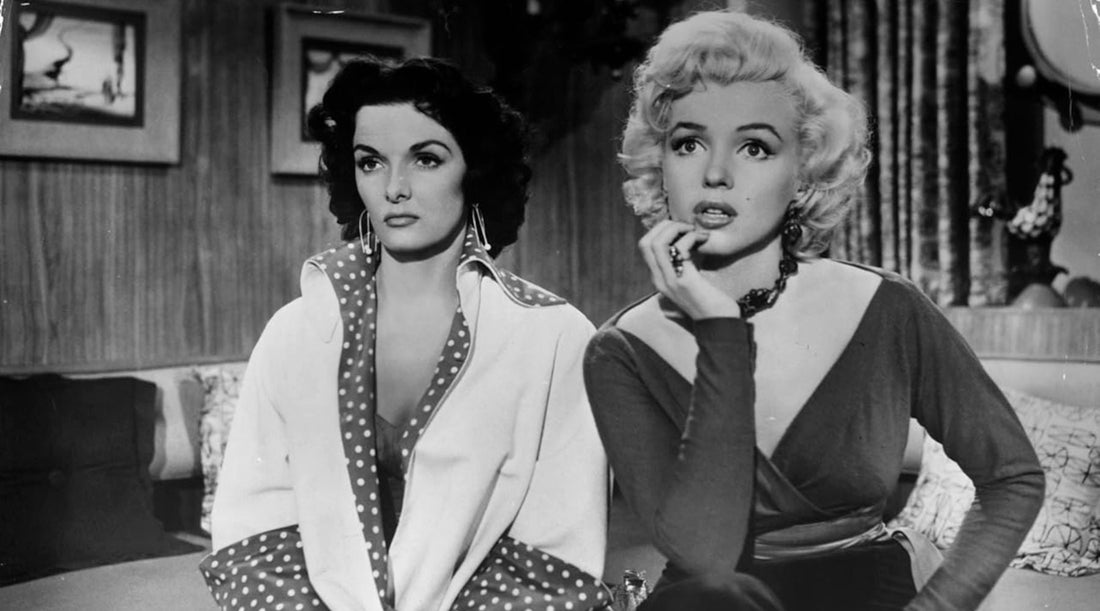 Gentlemen Prefer Blondes (1953) Marilyn Monroe and Jane Russell in Gentlemen Prefer Blondes (1953)